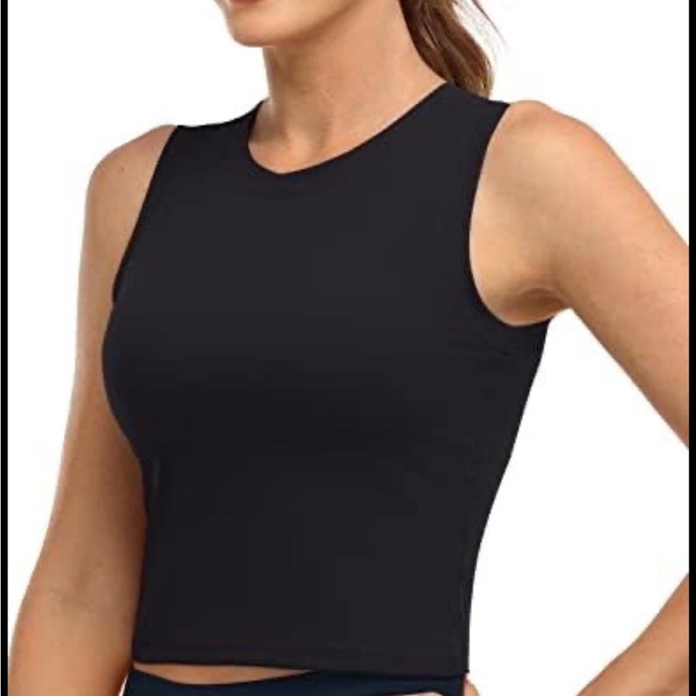 NWT Small Black Cropped Tank Top